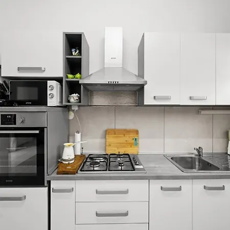 San By Guide Mratovo