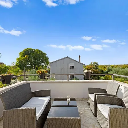 Villa San By Guide *