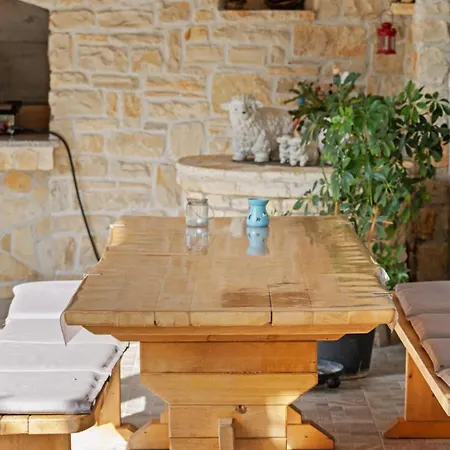 Villa San By Guide Mratovo