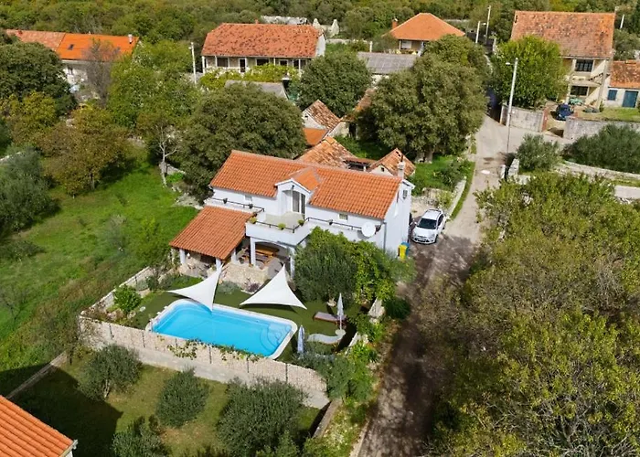 San By Guide Mratovo