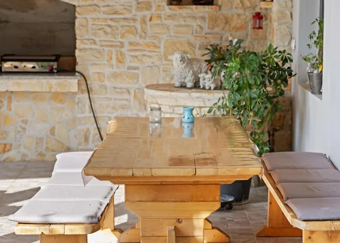 Villa San By Guide Mratovo